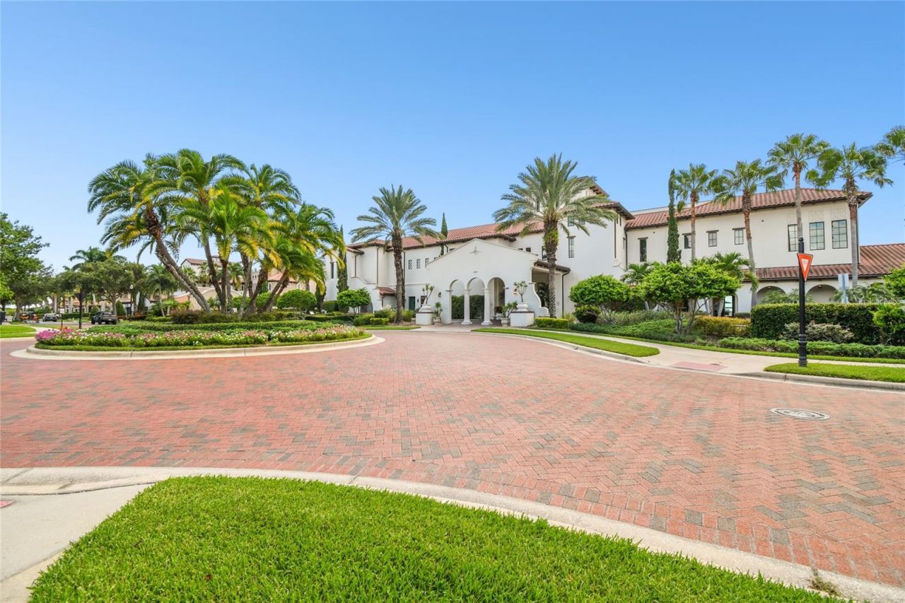 5823 Bowen Daniel Drive, Unit 1103, Tampa, FL 33616 Photo