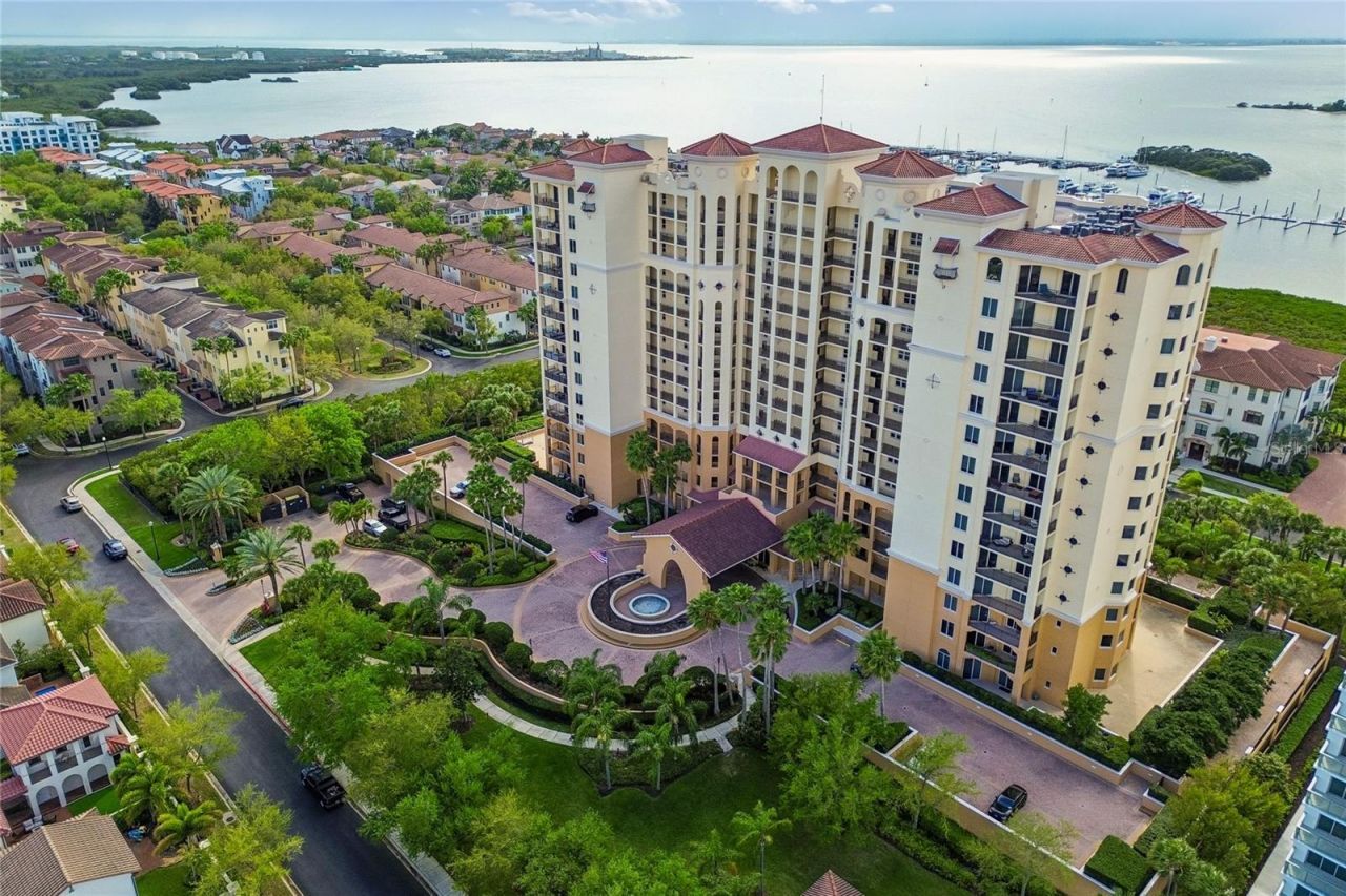 5823 Bowen Daniel Drive, Unit 1103, Tampa, FL 33616 Photo