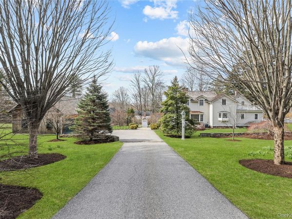 100 Seminary Road, Bedford, NY 10506