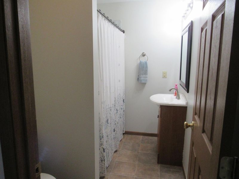 153 E Water Street , Circleville, OH 43113 Photo 10