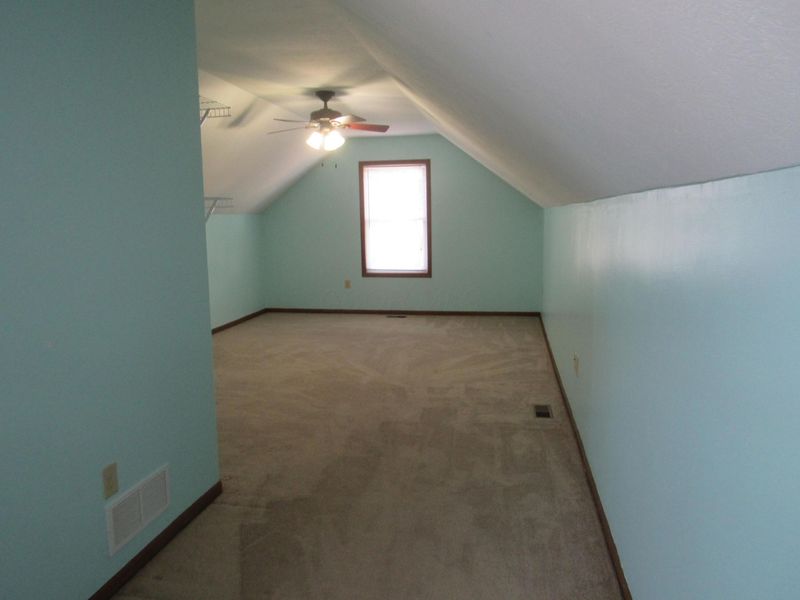 153 E Water Street , Circleville, OH 43113 Photo 11