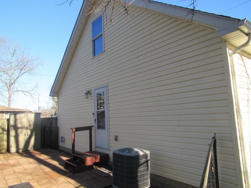 153 E Water Street , Circleville, OH 43113 Photo 14