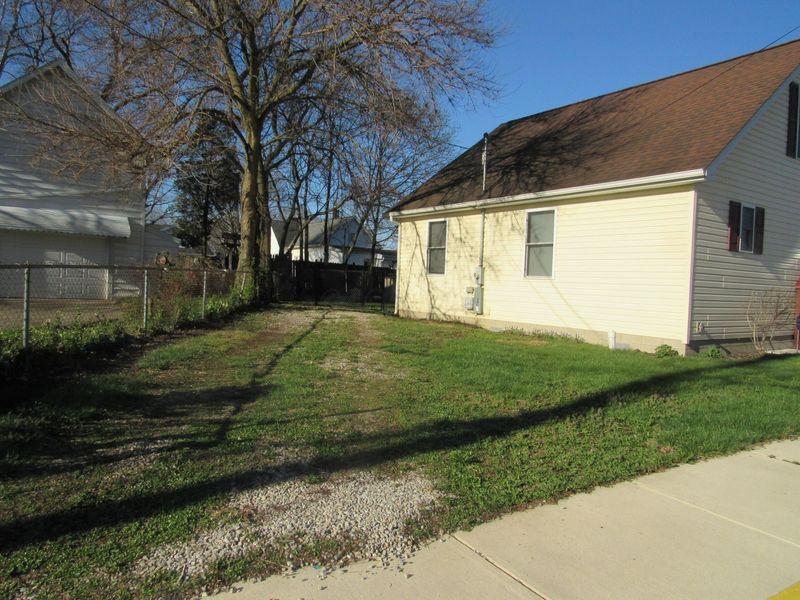 153 E Water Street , Circleville, OH 43113 Photo 18