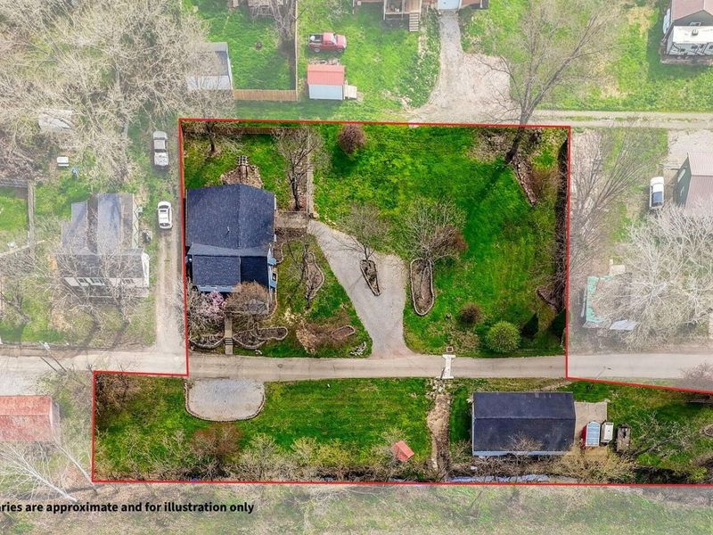 306 Outlot Street, McArthur, OH 45651 Photo 3