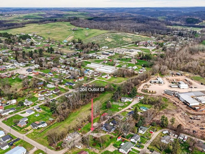 306 Outlot Street, McArthur, OH 45651 Photo 4