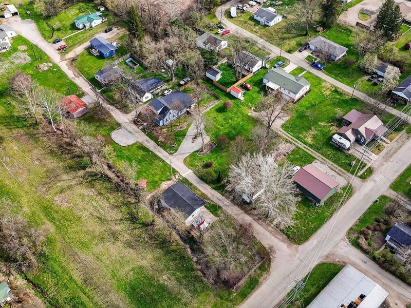 306 Outlot Street, McArthur, OH 45651 Photo 5