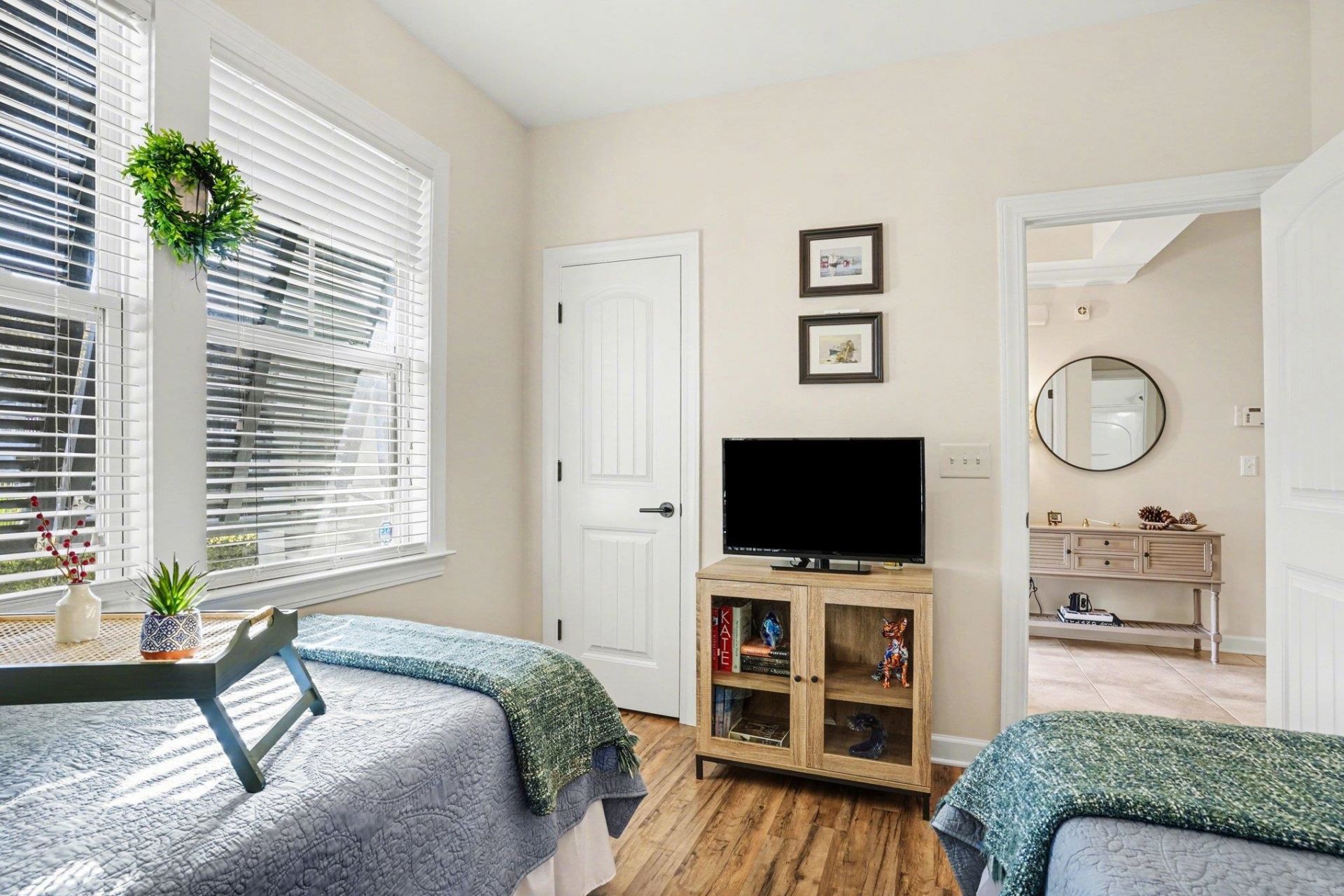 6244 Catalina Dr. Photo 22