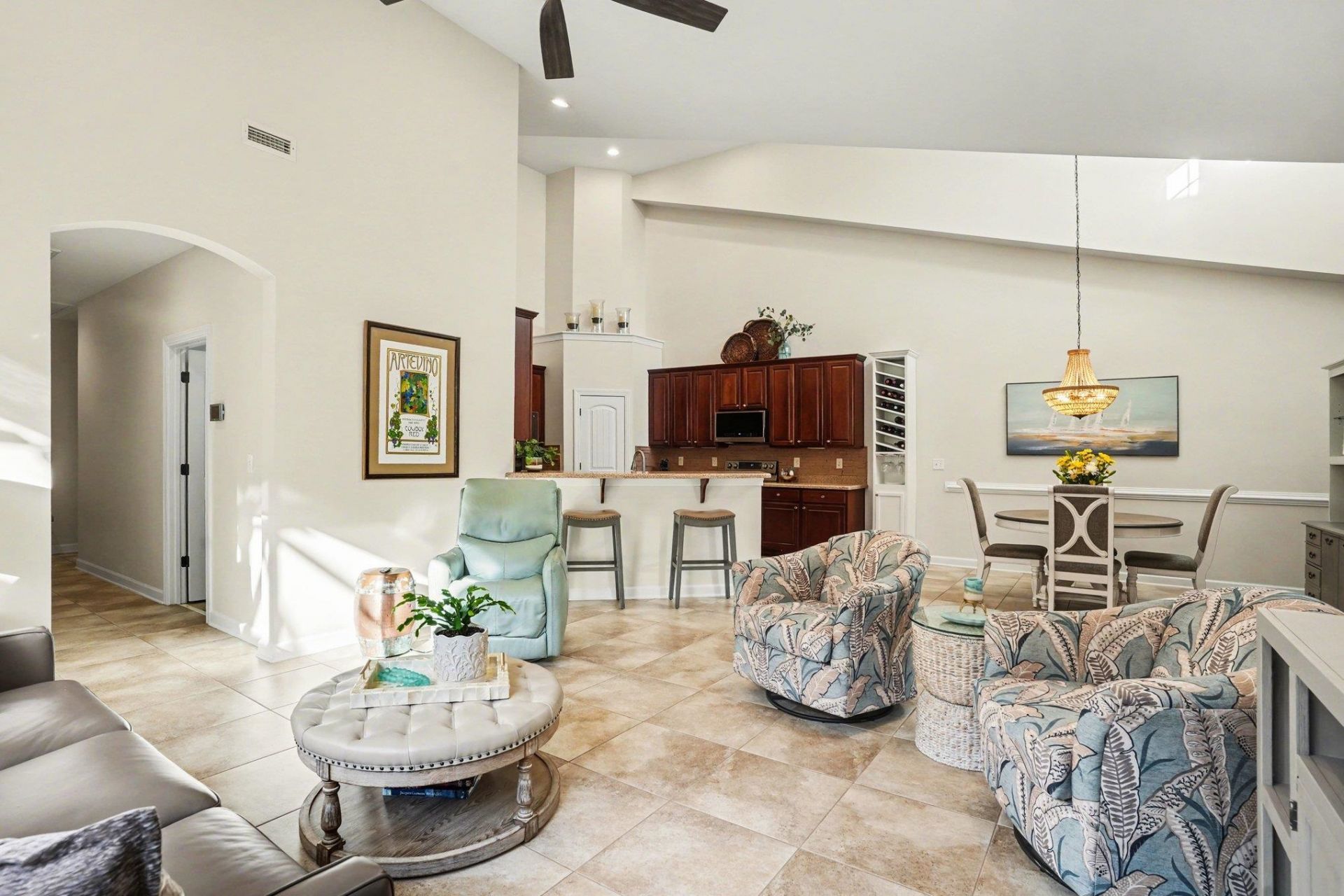 6244 Catalina Dr. Photo 7