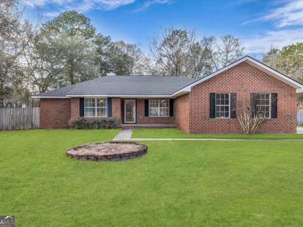 153 Hughes Drive, Midway, GA 31320