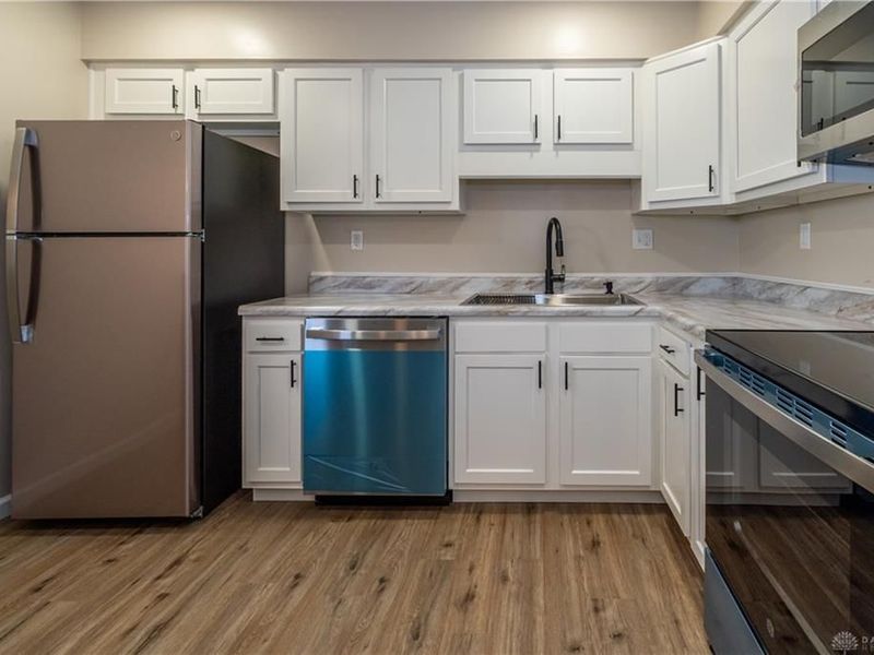 3203 Fantasia Trail, Dayton, OH 45449 Photo 3