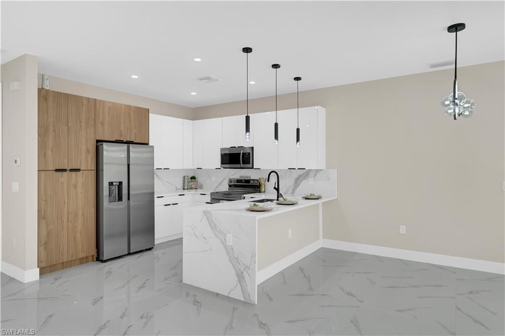 2102 E 13th St , Lehigh Acres, FL 33972 Photo