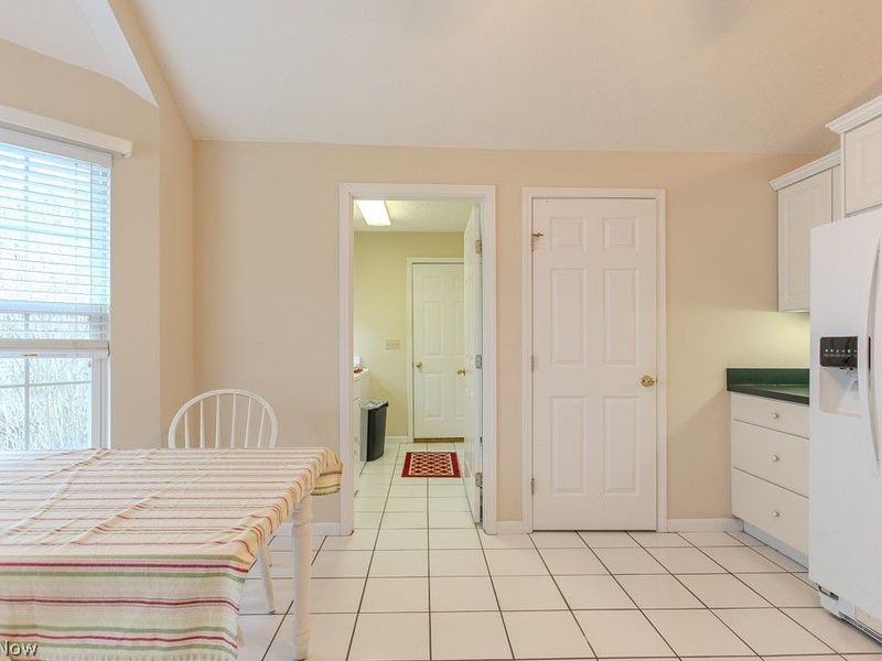 390 Blair Circle , Aurora, OH 44202 Photo 12