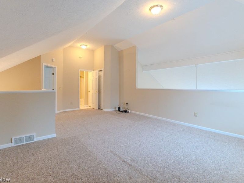 390 Blair Circle , Aurora, OH 44202 Photo 23