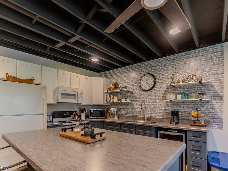 390 Blair Circle , Aurora, OH 44202 Photo 33