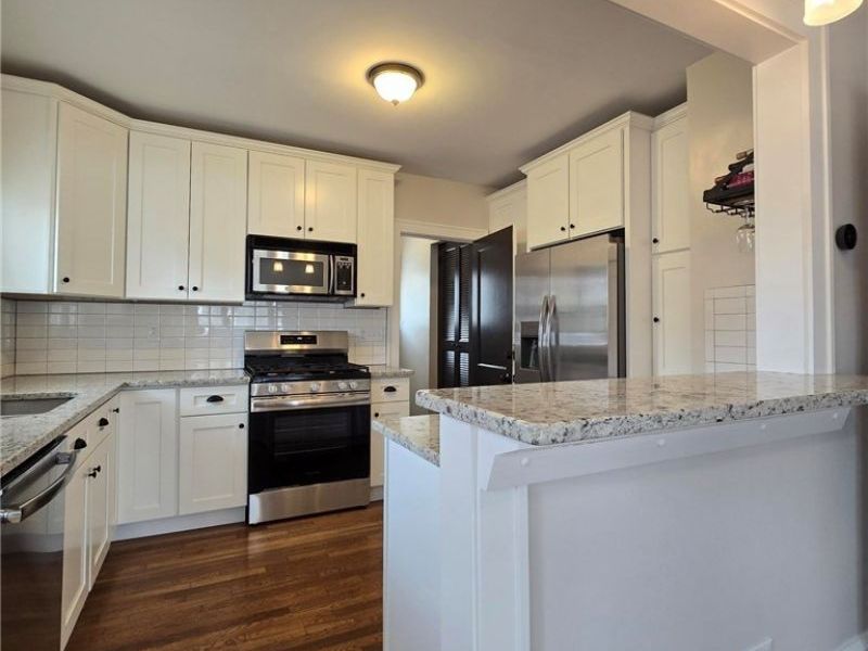 13839 Clifton Boulevard, Unit 2, Lakewood, OH 44107 Photo 16