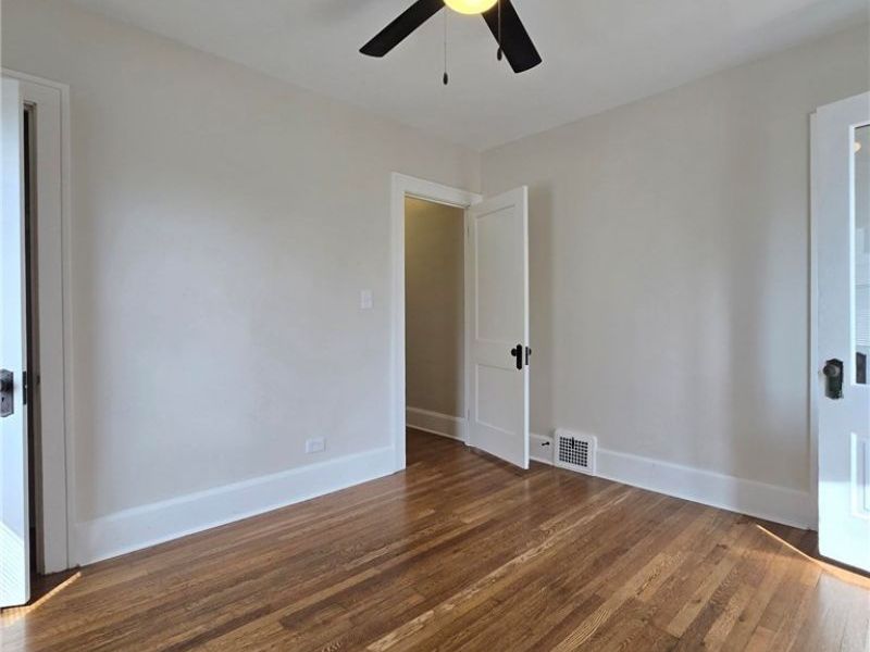 13839 Clifton Boulevard, Unit 2, Lakewood, OH 44107 Photo 29