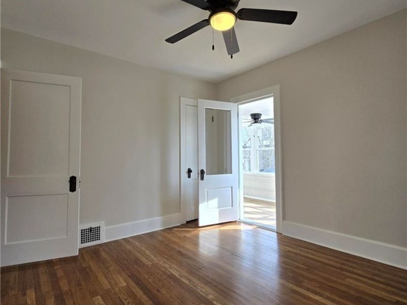 13839 Clifton Boulevard, Unit 2, Lakewood, OH 44107 Photo 32