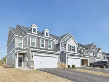 18528 60th Avenue N, Plymouth, MN 55446