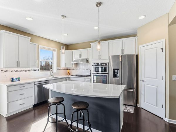 671 Devine Drive, New Brighton, MN 55112