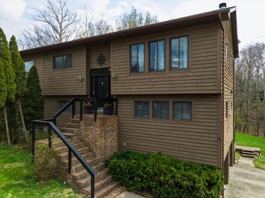 565 Fairwood Road, Huntington, WV 25705