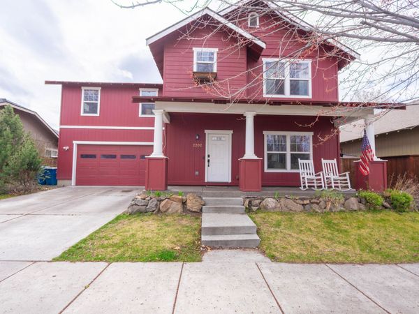 2202 NW Cedar Avenue, Redmond, OR 97756