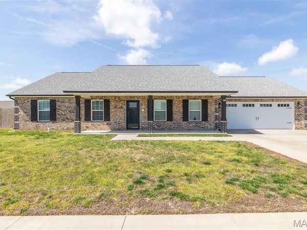 1201 Yosemite , Sikeston, MO 63801
