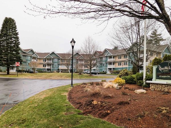 65 Hawthorne Drive, Unit 316, Bedford, NH 03110