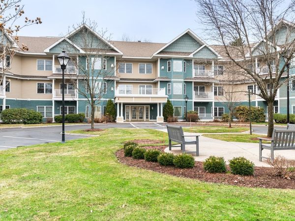 65 Hawthorne Drive, Unit 316, Bedford, NH 03110