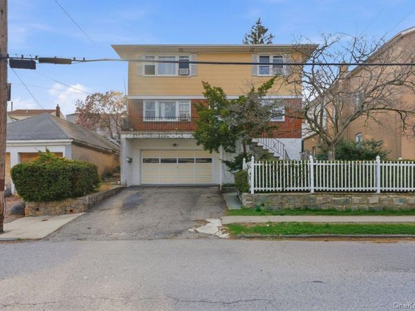 72 Murray Avenue , Yonkers, NY 10704