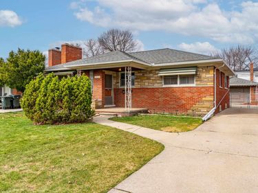 20219 Chalon Street, Saint Clair Shores, MI 48080