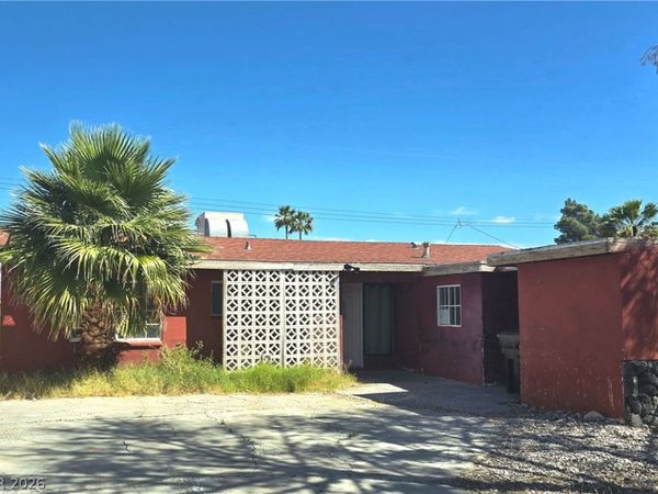 872 Count Wutzke Avenue , Las Vegas, NV 89119