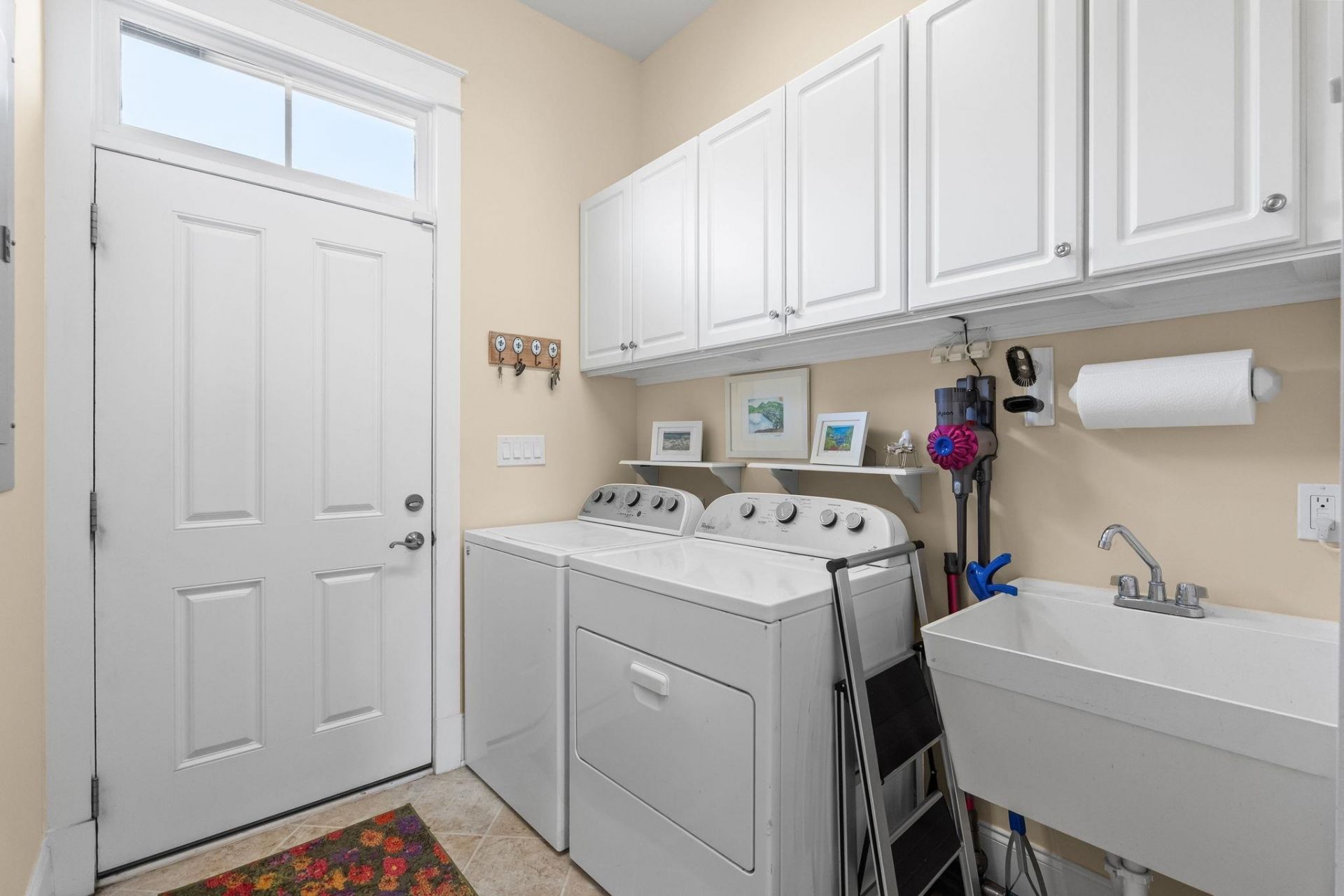 774 Johnson Ave.  Photo 24