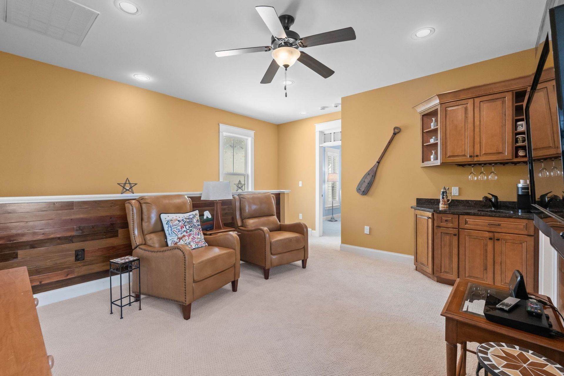 774 Johnson Ave.  Photo 31