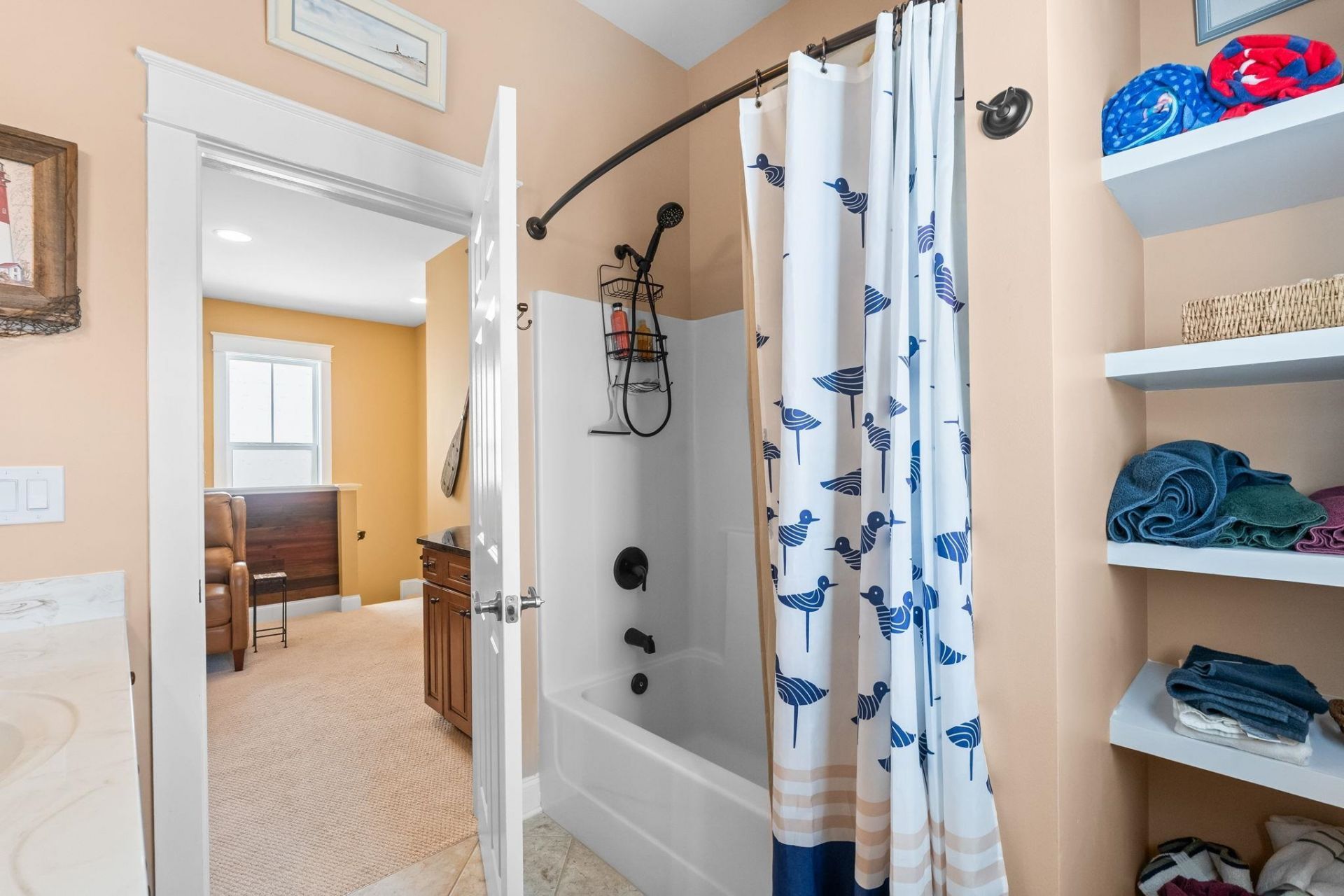 774 Johnson Ave.  Photo 41