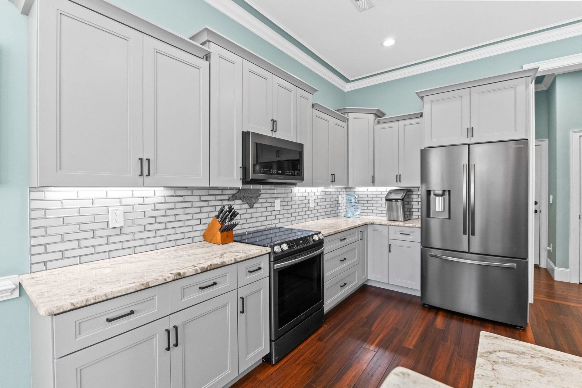 900 Berwick Ln.  Photo 26