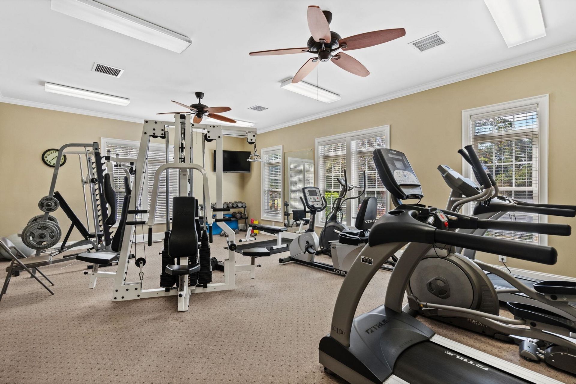 900 Berwick Ln.  Photo 88