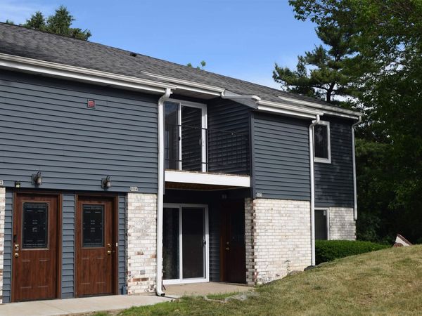 904 Whispering Pines Way, Fitchburg, WI 53713