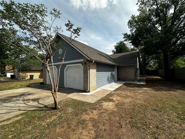 8809 Cainwood LN, Austin, TX 78729