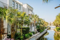 19 Krier Lane photo 4