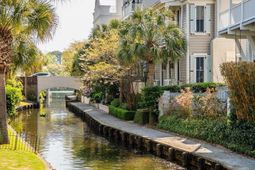 19 Krier Lane photo 4