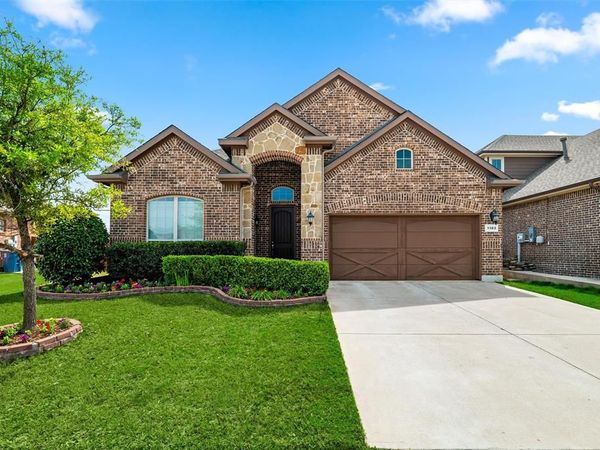 1302 Venezia Lane, Lewisville, TX 75077