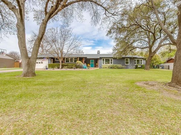 6732 Fortune Road , Fort Worth, TX 76116