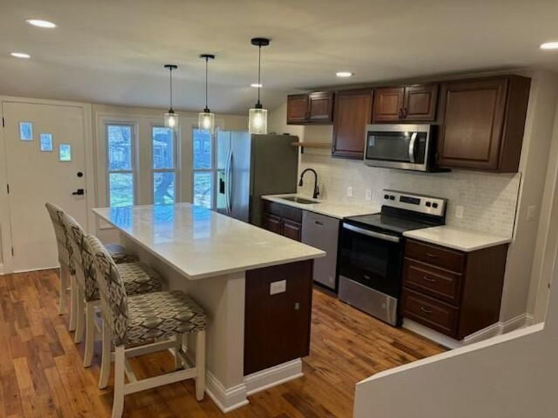 121 W High Street, Ashley, OH 43003 Photo 3