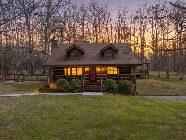 5726 Wolfenbarger Lane, Knoxville, TN 37938