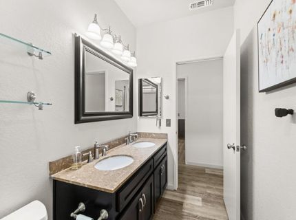 8833 Mountbatten Way, Elk Grove, CA 95624 Photo