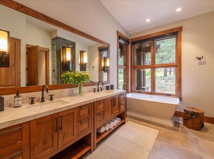 7705 Lahontan Drive, Truckee, CA 96161 Photo