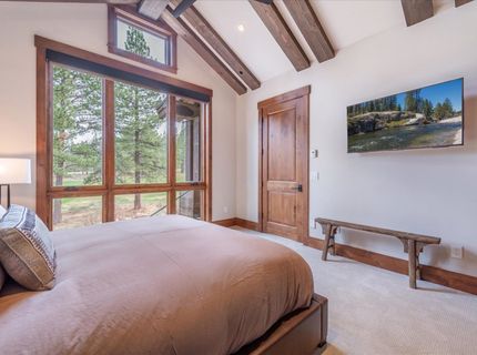 7705 Lahontan Drive, Truckee, CA 96161 Photo