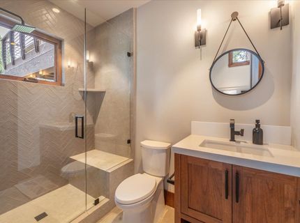 7705 Lahontan Drive, Truckee, CA 96161 Photo