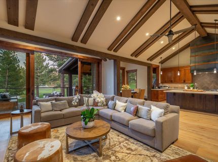 7705 Lahontan Drive, Truckee, CA 96161 Photo