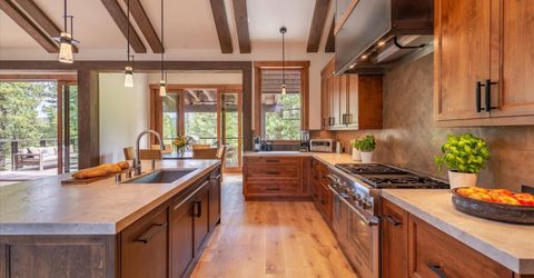 7705 Lahontan Drive, Truckee, CA 96161 Photo